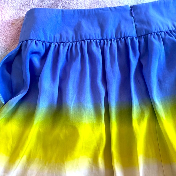 💙💛🤍JESSICA SIMPSON 💙💛🤍Double layered ombré skirt in size 13/14. - Picture 10 of 12